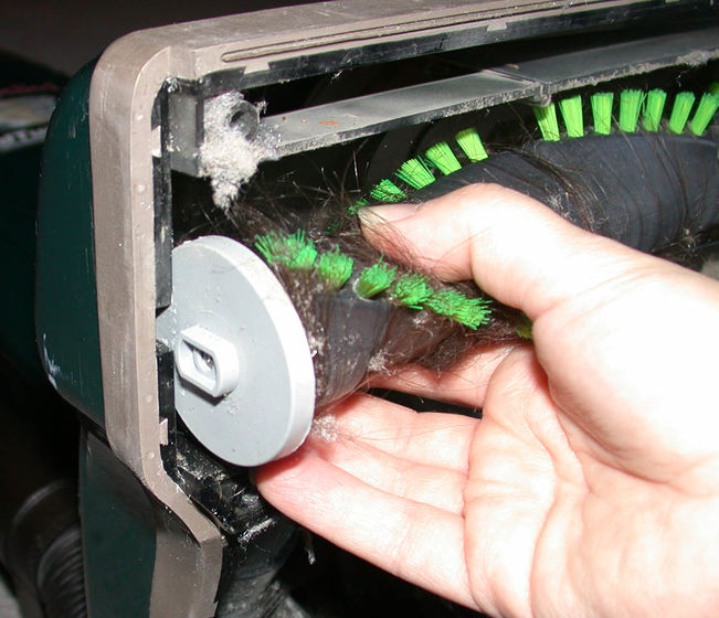 Cleaning vacuum - CLEANING: What NOT to do!