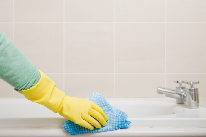 Spring Cleaning Bathroom Tub