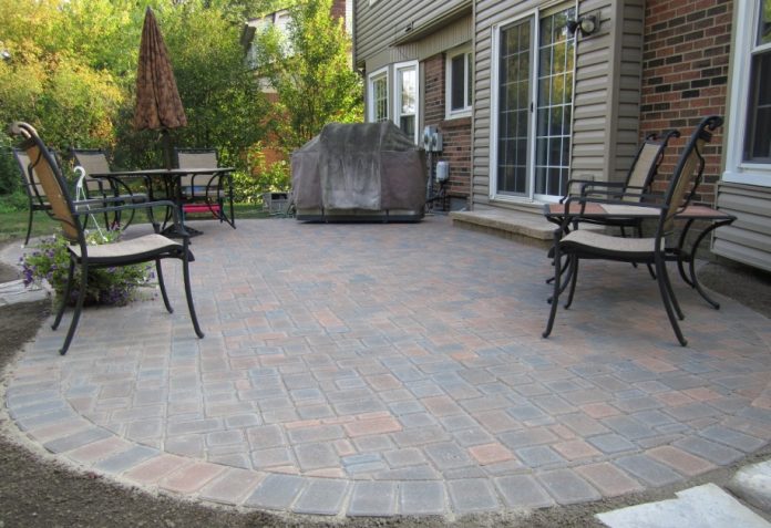 bare-patio-awaits-spring