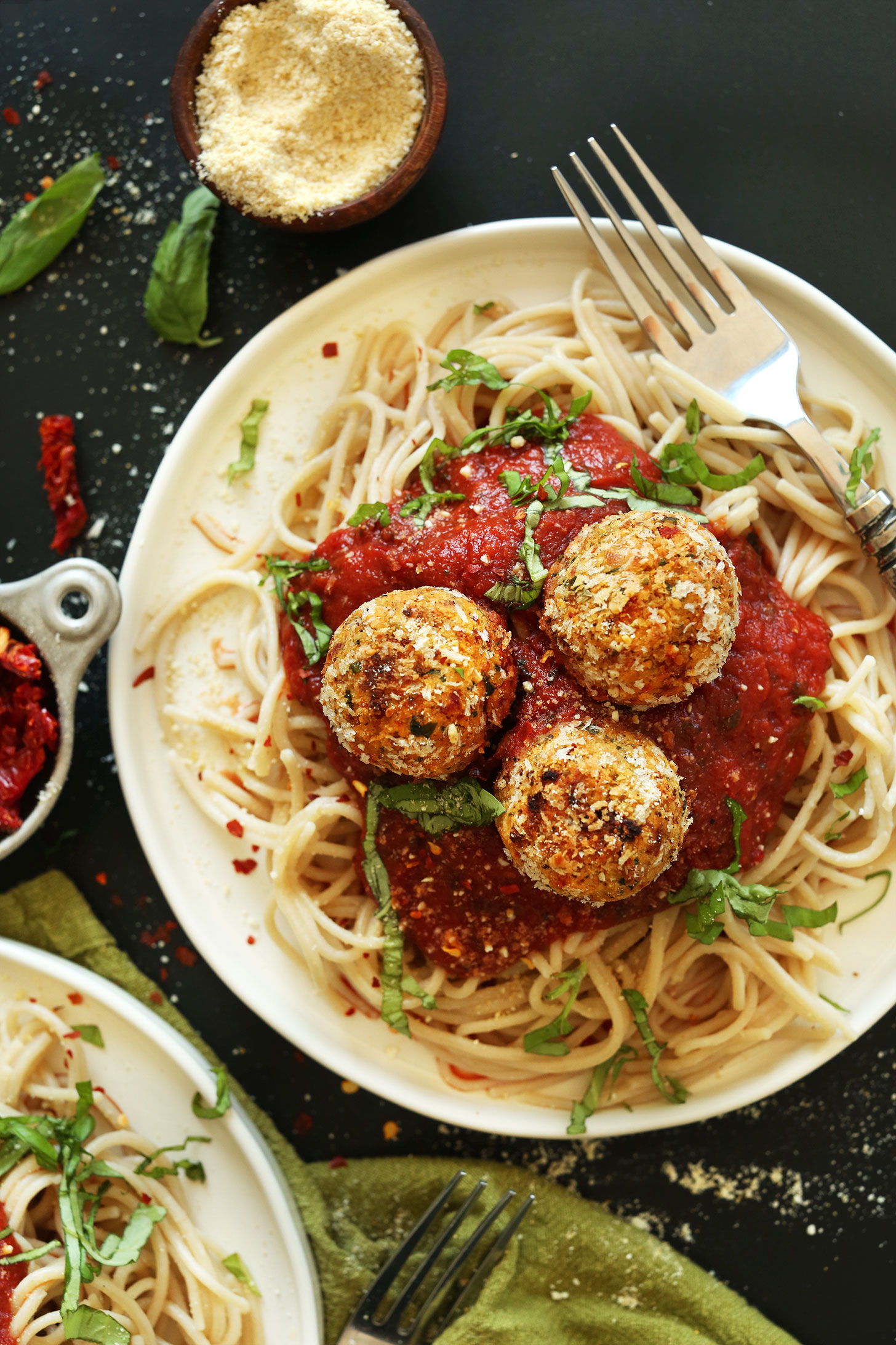 The-perfect-pasta-dinner-homemade-cooked-dinner-for-family