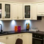 How to Choose the Right Cabinet Style for Your Kitchen